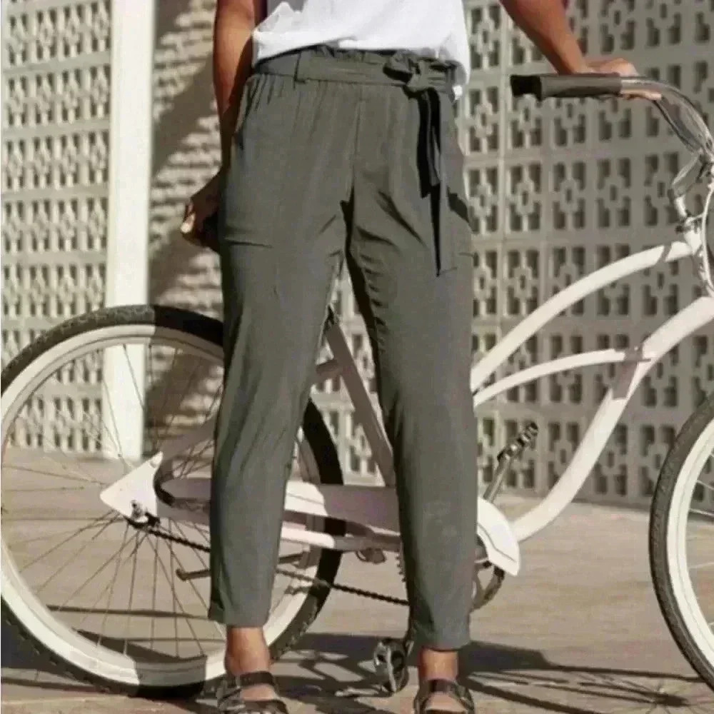 Athleta Skyline Paper Bag Pants - Picture 1 of 13